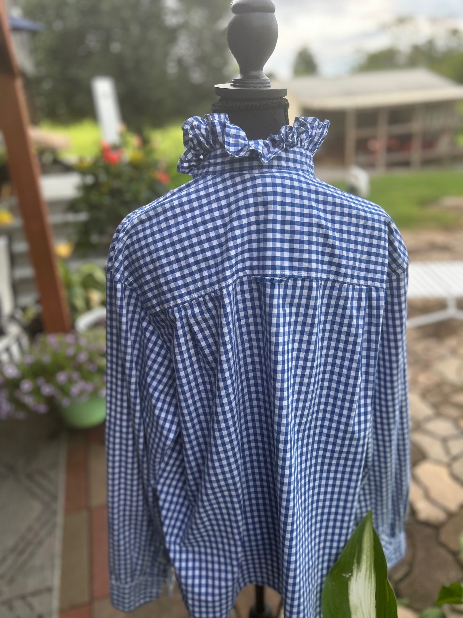 Timeless gingham with a feminine touch